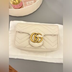 Brand New! Gucci GG MARMONT SUPER MINI BAG in white
